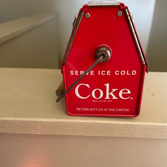 Coca Cola Mini Collectable Lunchbox Style Tin With Handle - Picture 8 of 8